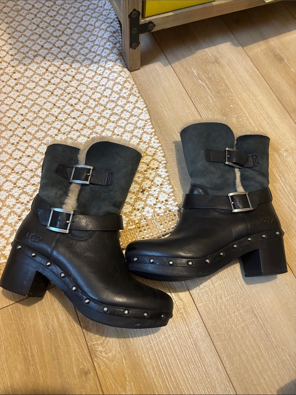 UGG Black Leather Shearling Studded Clog Boots Size 7